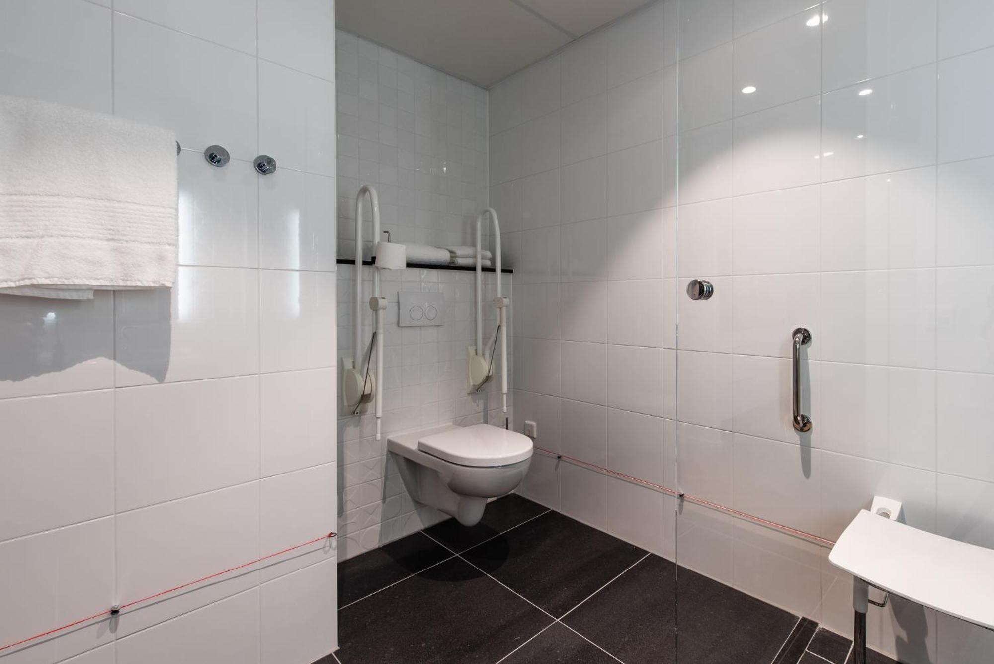 YAYS Amsterdam Docklands Aparthotel Buitenkant foto