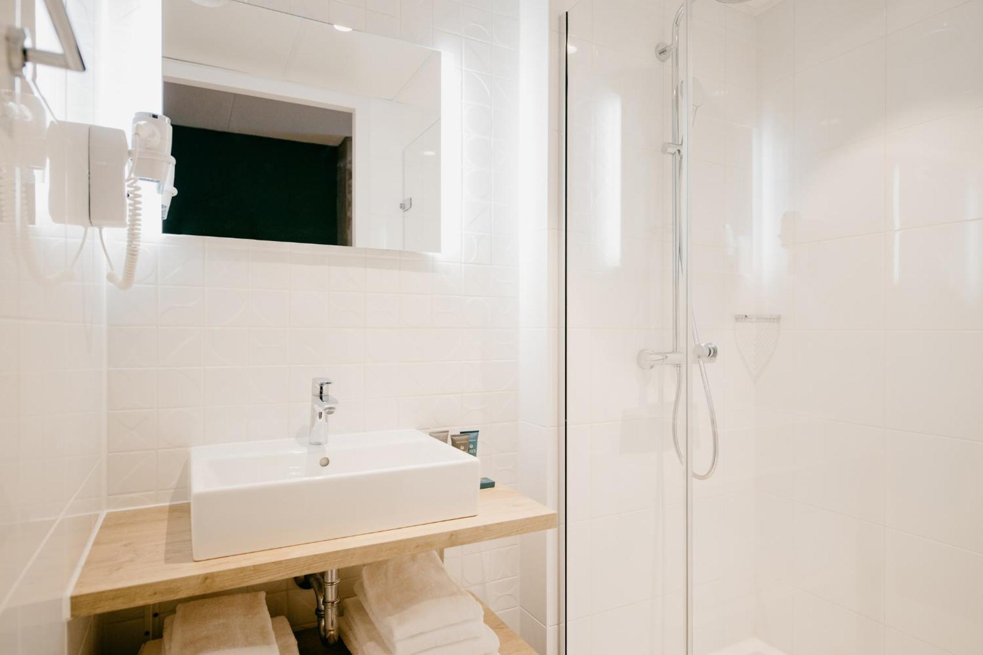YAYS Amsterdam Docklands Aparthotel Buitenkant foto