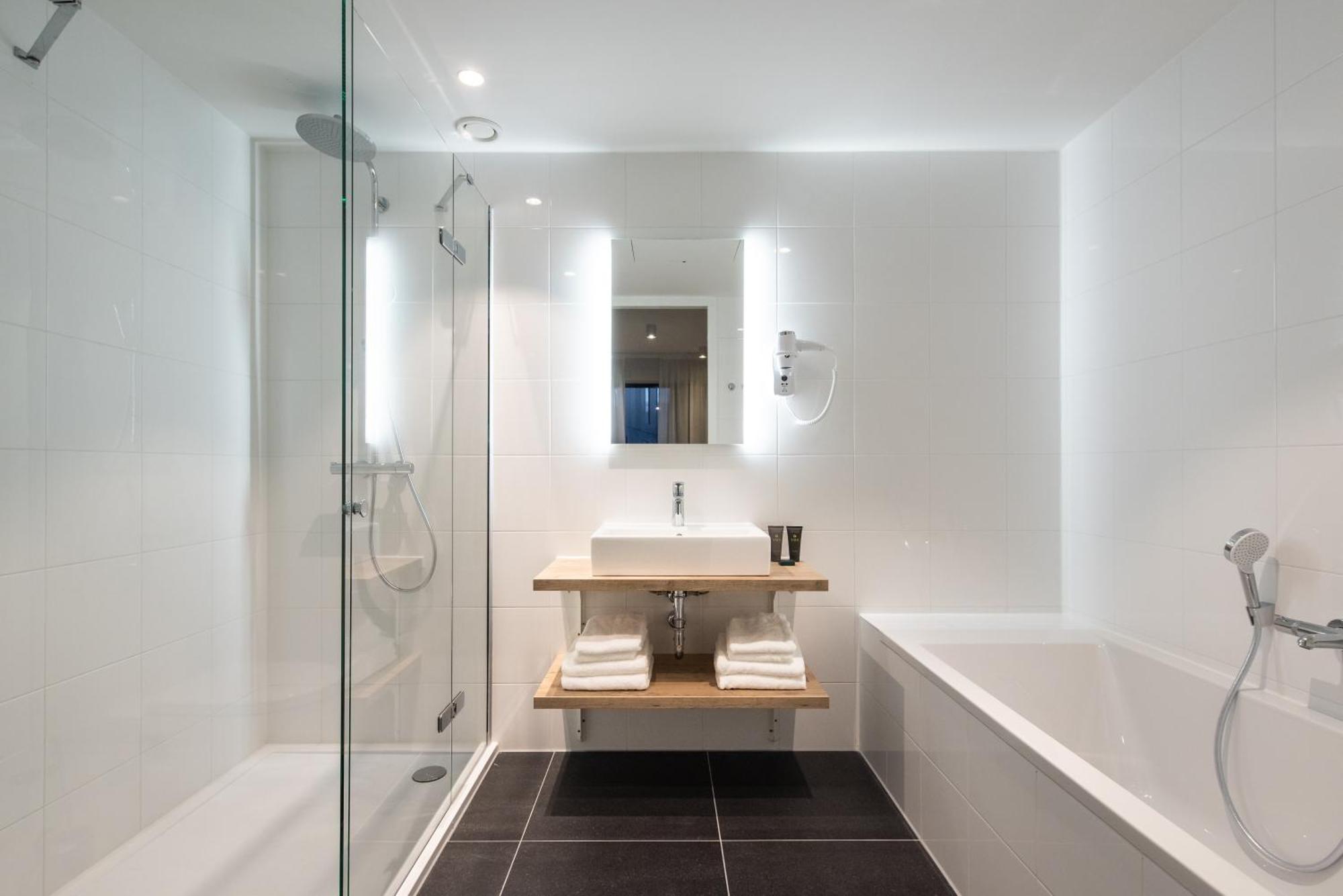 YAYS Amsterdam Docklands Aparthotel Buitenkant foto