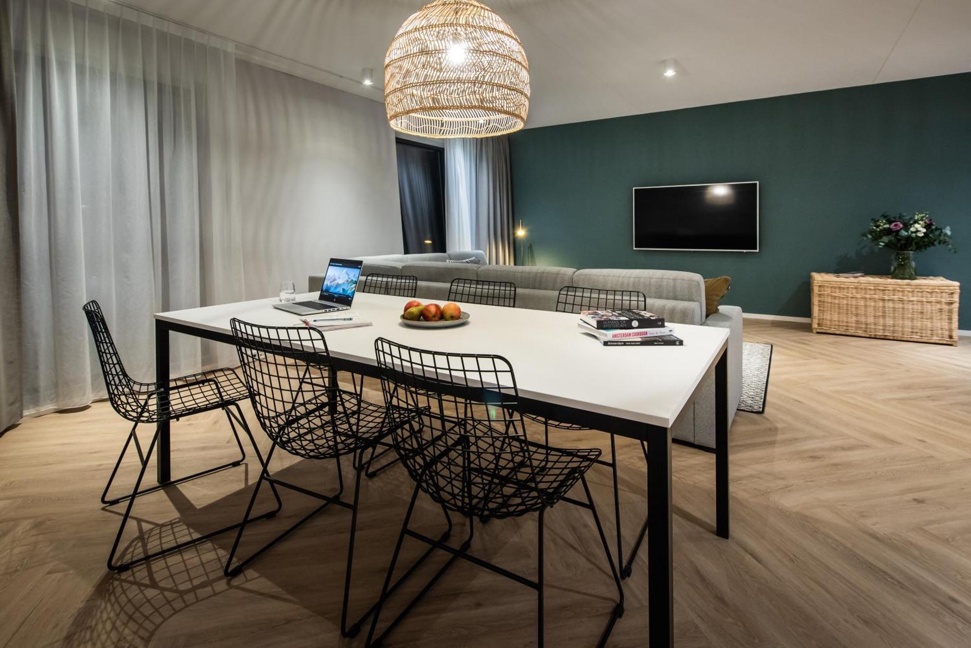 YAYS Amsterdam Docklands Aparthotel Buitenkant foto